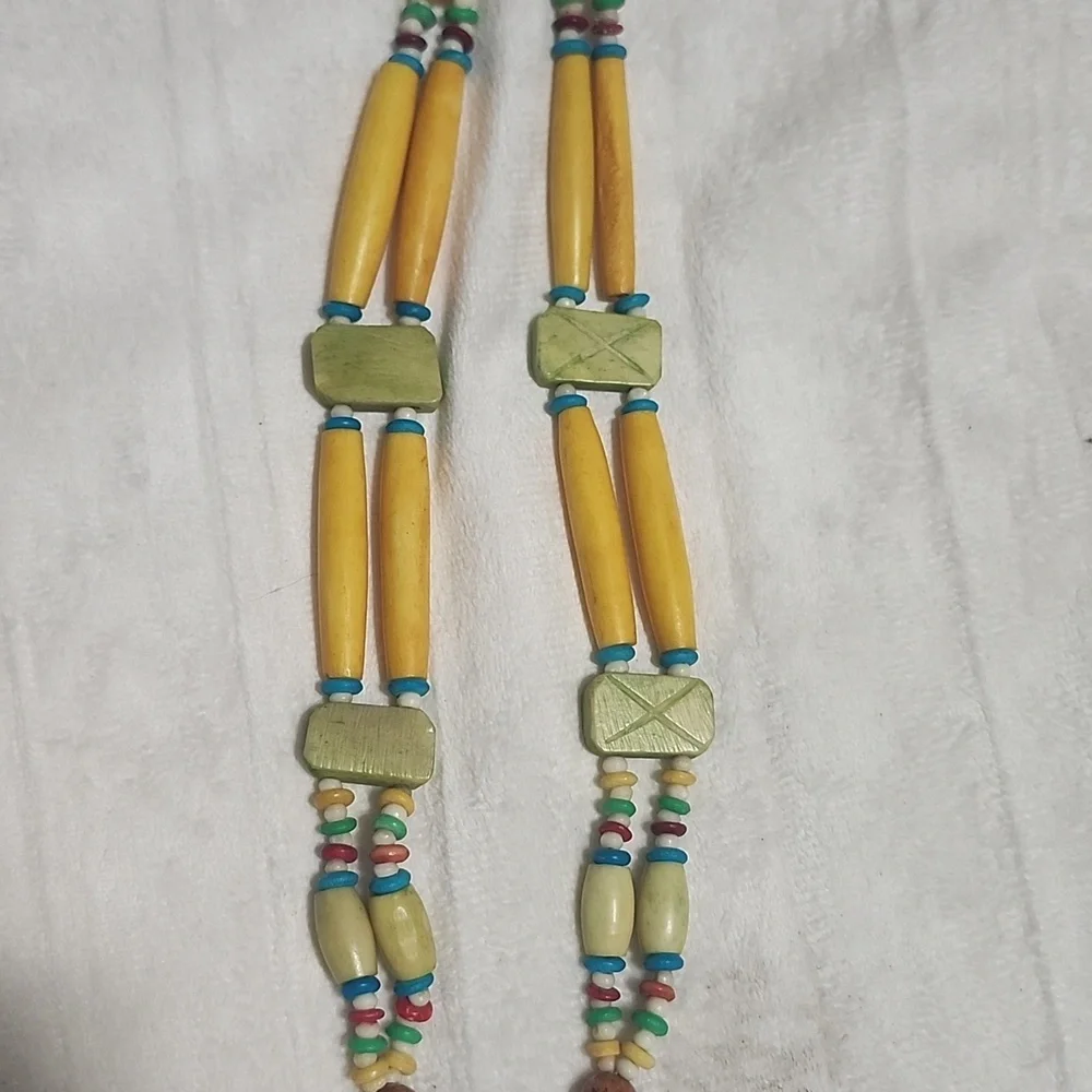 Handcrafted Beaded Native American Necklace with Brown Pendant - Picture 3 of 5